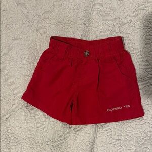Red toddler Properly Tied Shorts, size 2T